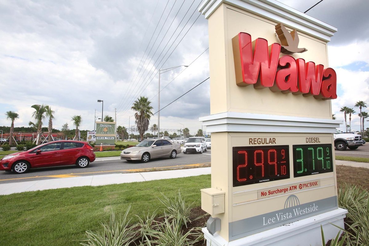 orlandosentinel's tweet photo. Wawa looks to add 5,000 workers in Florida, five other states https://t.co/HhKzMLKB5i https://t.co/oNQ9w6qxHj