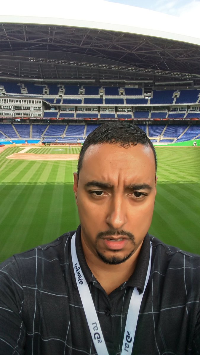 MrRada's tweet photo. Selfie at #MarlinsPark for #LGG5MIAMI https://t.co/IApmsJ50La
