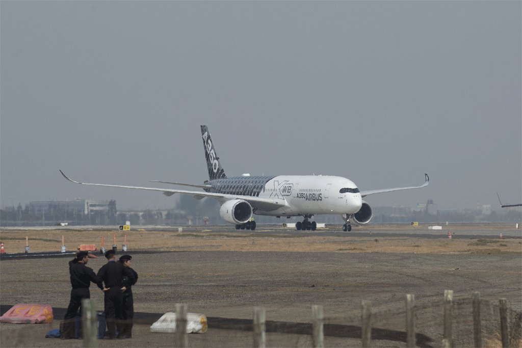 CeudhNuWQAclYU_.jpg:large