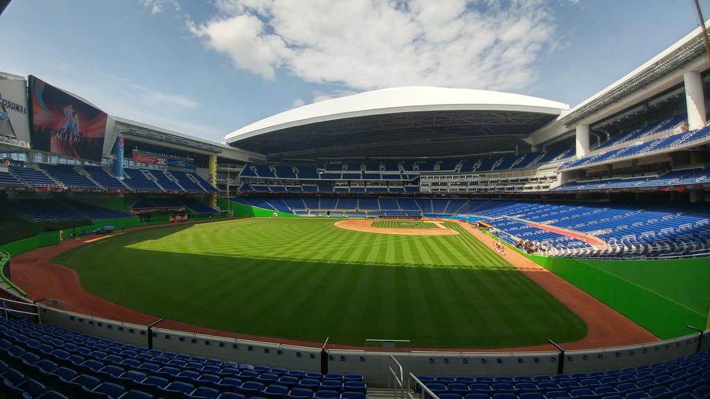 Marlins Stadium 

#LGG5MIAMI