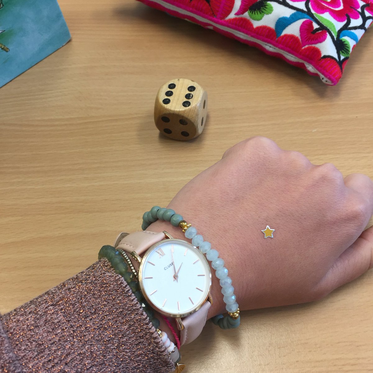 "Juf, jij mag ook een sticker, want jij deed het ook heel goed!"😉 #lief #logopedie