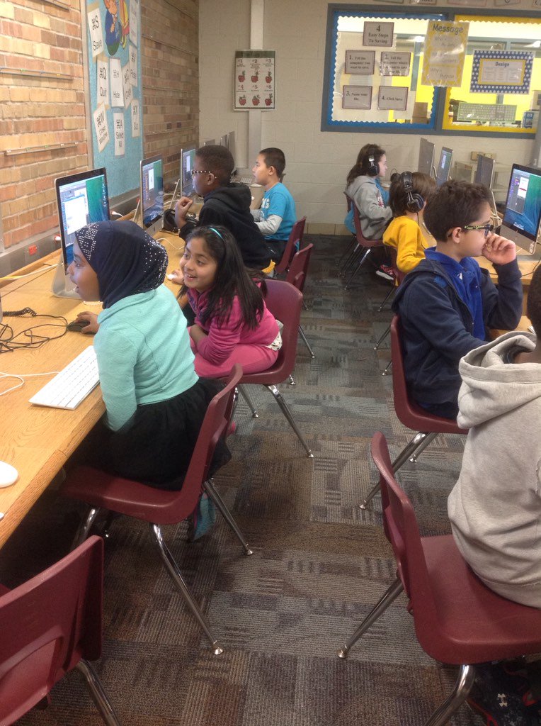 Fossum1stGrade's tweet photo. Today in 3rd grade, we are creators, explorers, collaborators, problem solvers, and 21st century thinkers. #coding https://t.co/xxNYviNXwY