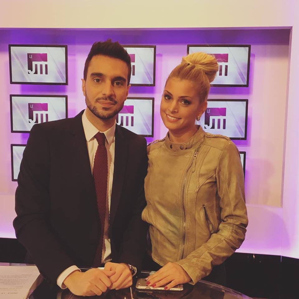 XavierDansLaTv's tweet photo. #PHOTOS La jolie @MelanieSS9Off était sur le plateau du #NSPJTT aujourd'hui @NonStopPeople https://t.co/EllI9fr6Bh