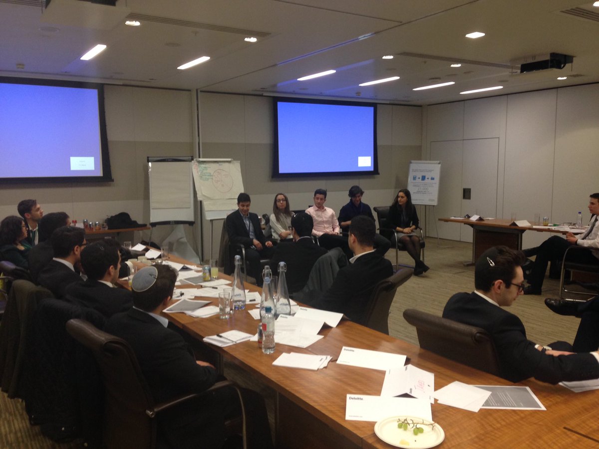 Lee_UJS's tweet image. Q and A with @Deloitte! @UJS_UK 👍✡