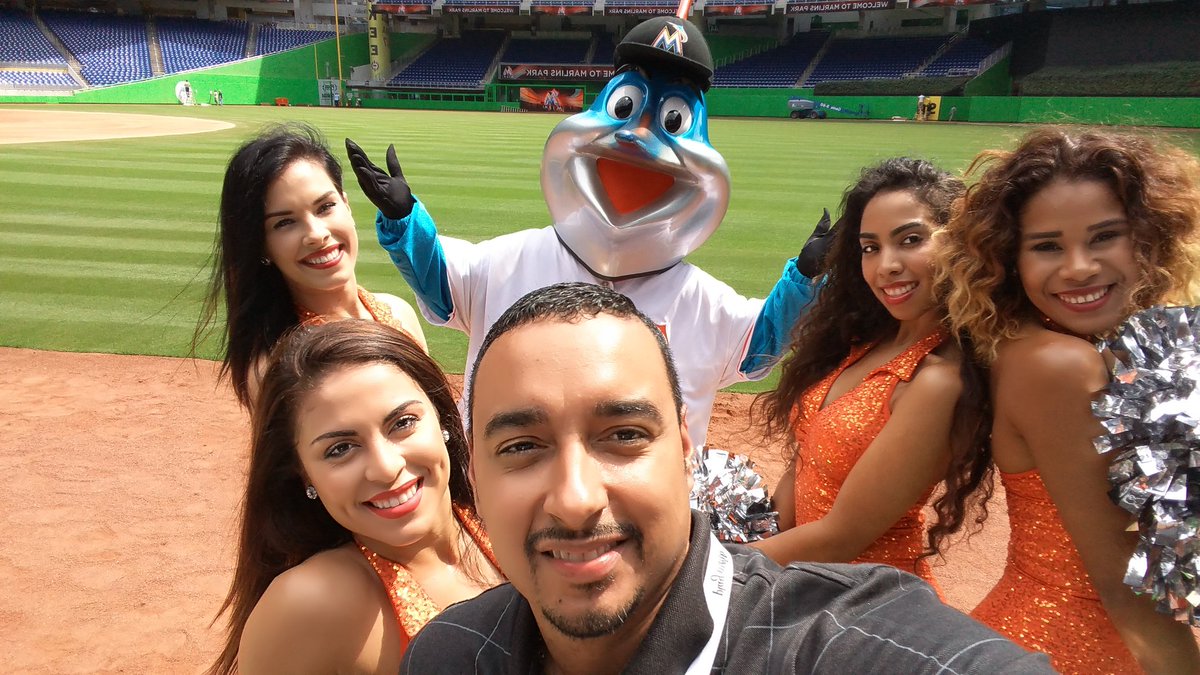 MrRada's tweet photo. #billythemarlin #LGG5MIAMI #LGG5 #marlinspark #beastcamera https://t.co/bP2KgbmOIe