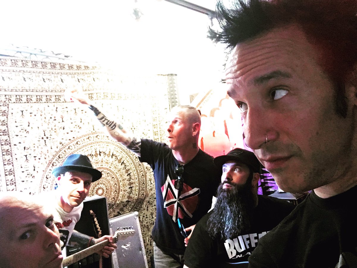 Here we go. <a href="/CoreyTaylorRock/">fuck your checkmark</a> @Martucci77 <a href="/inwalksthechow/">Johny Chow</a> #recording #newstuff #stonesour <a href="/stonesour/">Stone Sour</a>