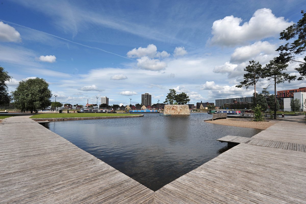 urban_splash's tweet photo. There’s more to garden living in #hoUSe New Islington with Cotton Field Park &amp; Marina!
#DiscoverUS #GreatOutdoors https://t.co/Hzu2d2weMu