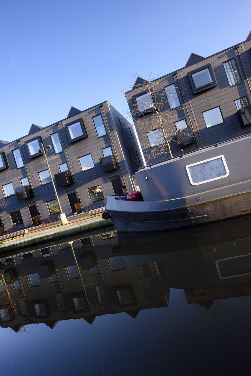 urban_splash's tweet photo. There’s more to garden living in #hoUSe New Islington with Cotton Field Park &amp; Marina!
#DiscoverUS #GreatOutdoors https://t.co/Hzu2d2weMu