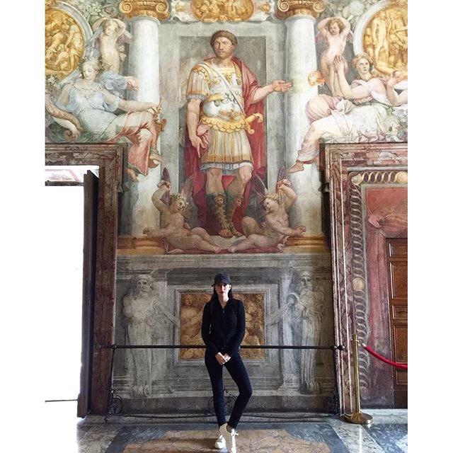 ohjxrdana's tweet photo. Roamin' Rome https://t.co/uWxXcbiGlG