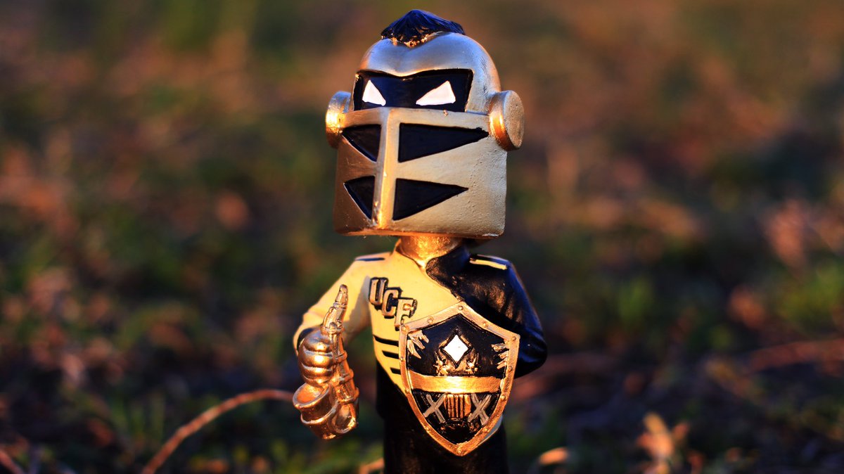 Knightmare_UCF's tweet photo. RT for a chance to win this #knightrobobble! A limited number will drop on https://t.co/J5AlV80Ru7 @ 3

*must follow https://t.co/ZT83Il7RpD