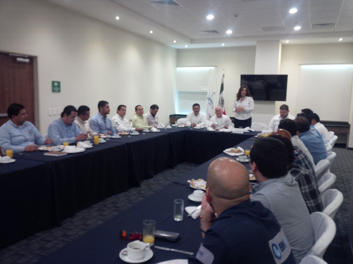 En el desayuno de Celebración del primer aniversario de COPARMEX en Ciudad del Carmen