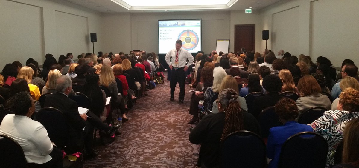 JeanneArtime's tweet photo. Standing room only at @sethdavies talk about elevating employee engagement!#BuildingBrilliance @shrmatl https://t.co/YOBgcEezti