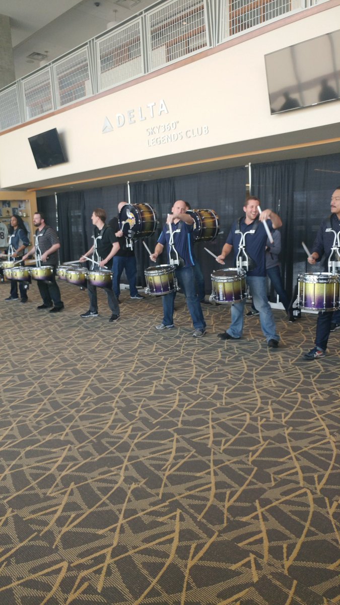 SprintGL941's tweet photo. Drummers #LGG5MN https://t.co/LCZLxPb0kh