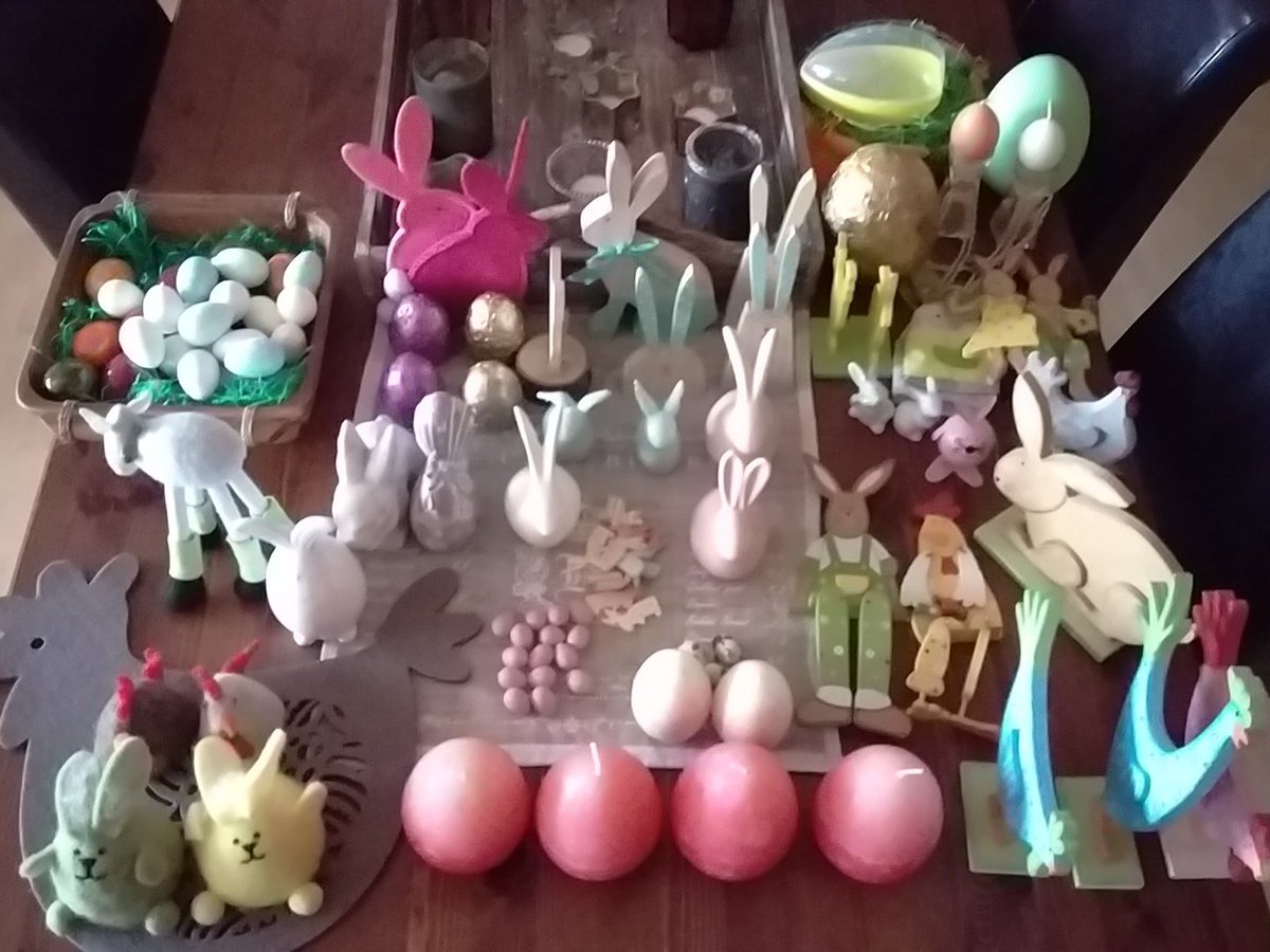 Jamieleebond's tweet photo. So, das war #Ostern2016. Und schon wieder für ein Jahr weggepackt. Auf ein Neues! 😁😆 https://t.co/CTnegVKMsV