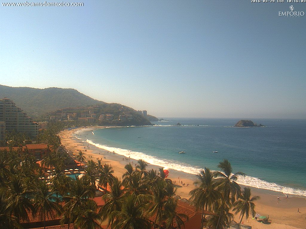 webcamsdemexico's tweet photo. Cielo azul y despejado en #Ixtapa #Zihuatanejo. Vista @Emporio_Ixtapa. Así luce en este momento. https://t.co/BRhLClYMSN