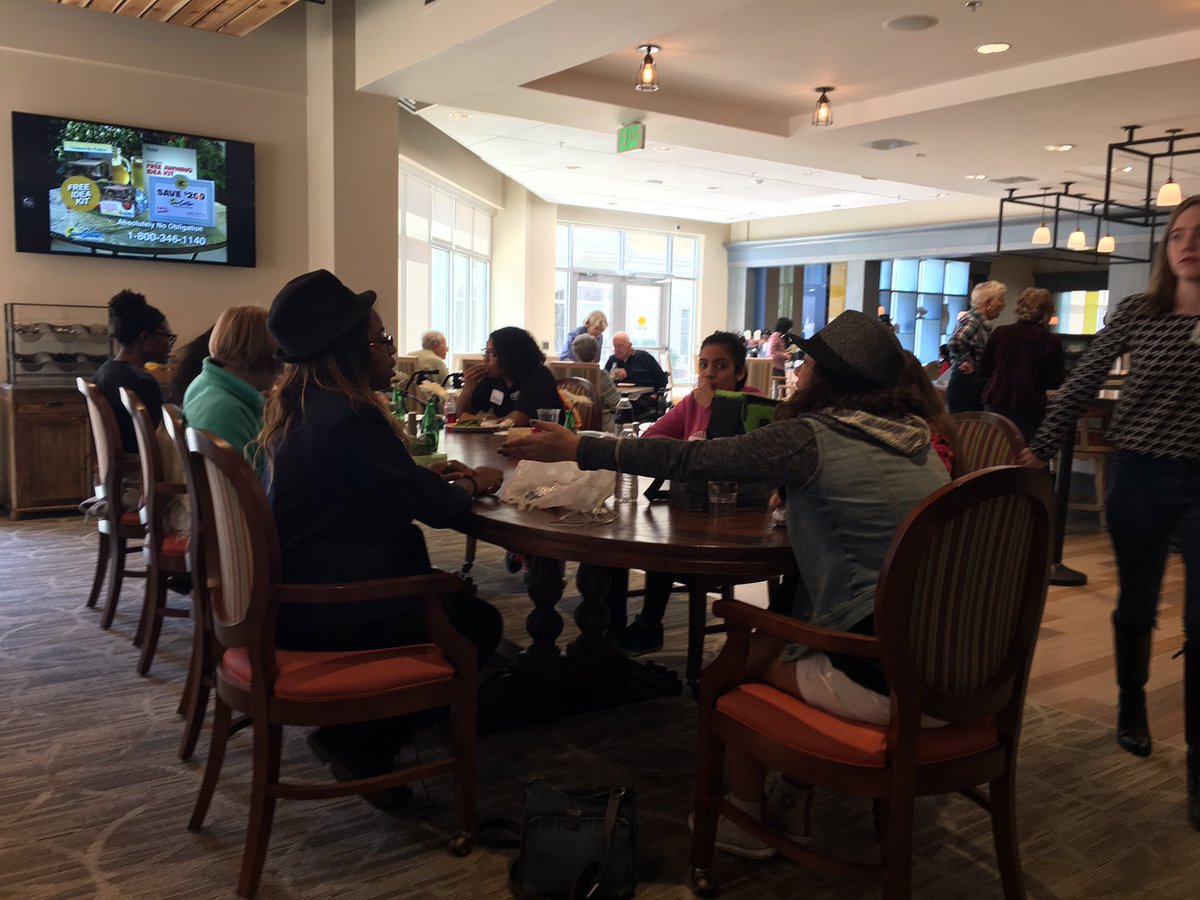 MandiWyndham's tweet photo. Our #backpackjournalists are taking a lunch break @InglesideKF @mymcmedia #youthmedia @CarolynRask https://t.co/zUGmiX3ixf
