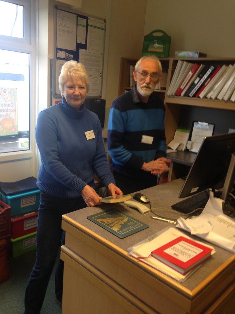 KatyAustinNews's tweet image. Wool library, run only by volunteers. Is this the future, with funding cuts?Live on @BBCSouthToday 6.30pm #libraries