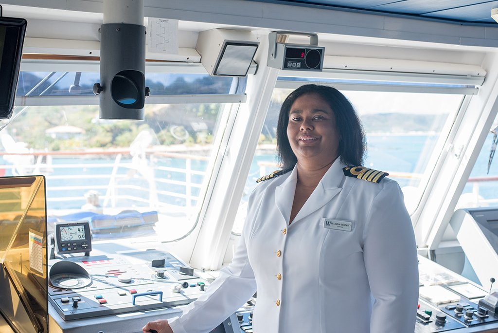 WindstarCruises's tweet photo. Please meet MSY Wind Star Captain Belinda Bennet! The first female and black captain in Windstar’s history. https://t.co/ufl7NVlNbt