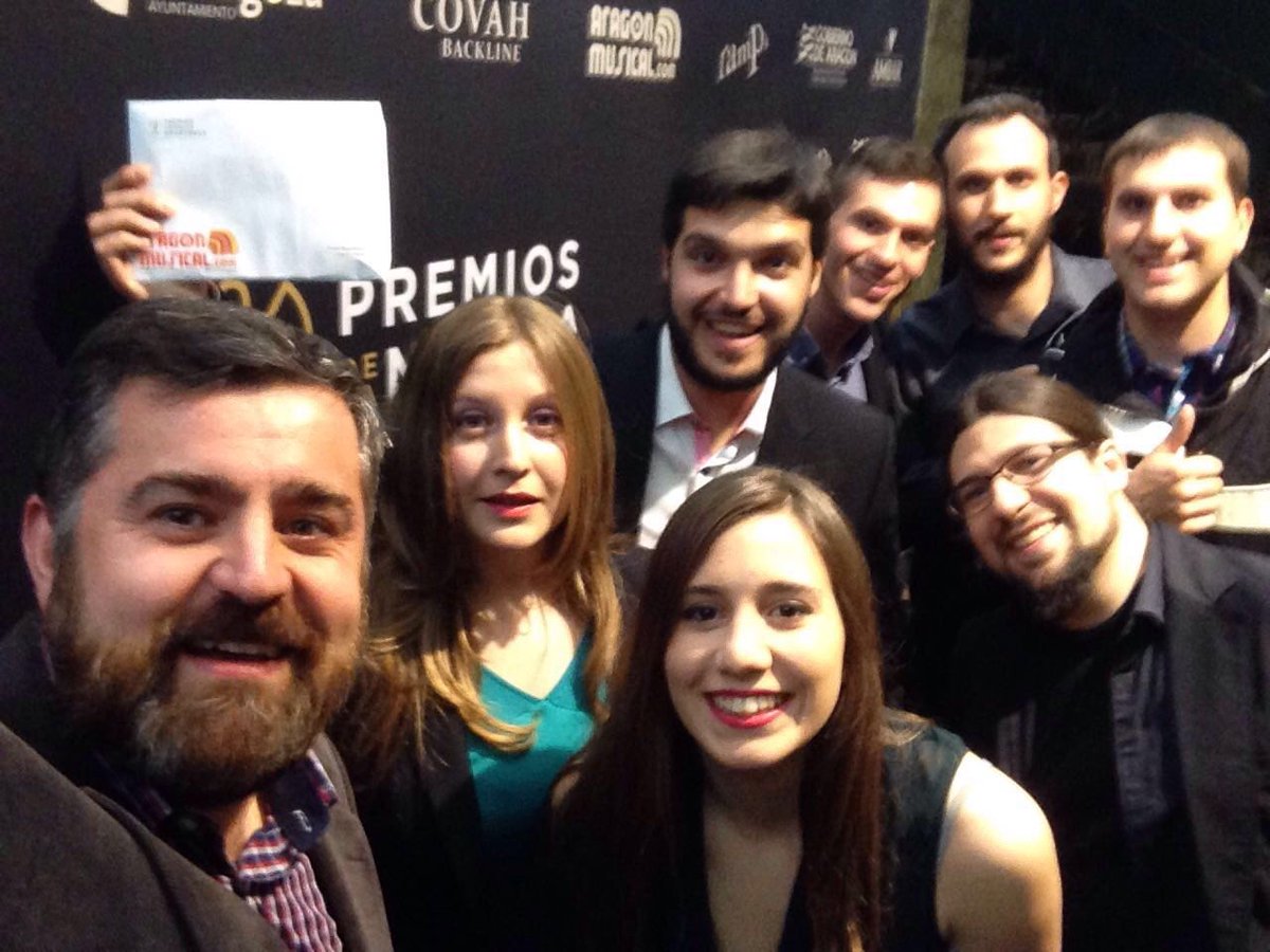 LaRinglera's tweet photo. @LaRinglera en los premios de la música aragonesa @aragonmusical #premiosMA #Folkconpitera https://t.co/F4bbfPv9j7