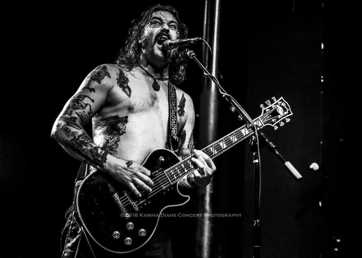 karinadphoto's tweet photo. Matt Pike of @HighonFireBand 3/27/2016
@karinadphoto @eOneHeavy @eOneMusicUS @gibsonguitar @dbmagazine https://t.co/Jz5eSLvOit