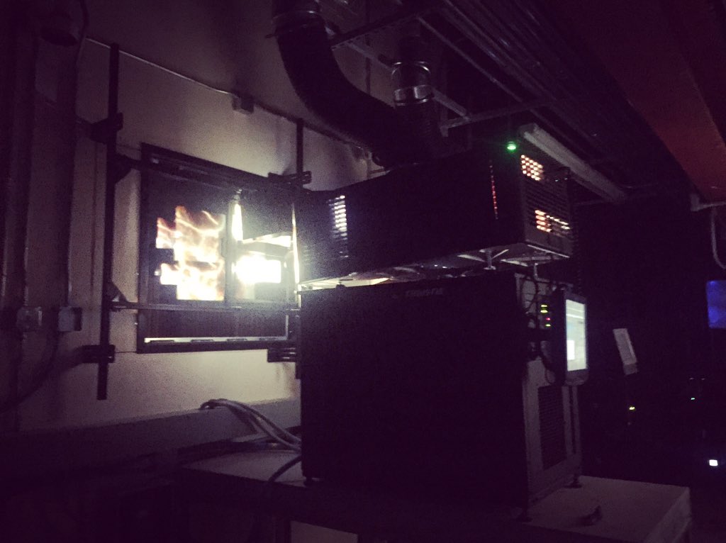 SarahandBeard's tweet photo. Projections #sarahandthebeard https://t.co/QBDLtEmuBG