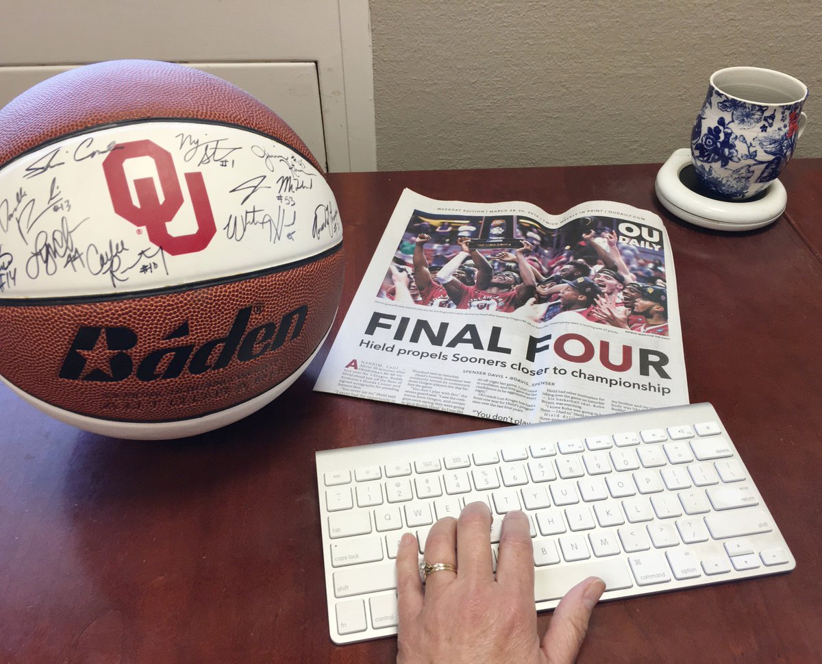 ENGINEERINGatOU's tweet photo. Are we working hard? Of course? Are we mesmerized by March Madness and our OU Sooners? You bet! #OUFinalFour https://t.co/a6XLpCmT9B