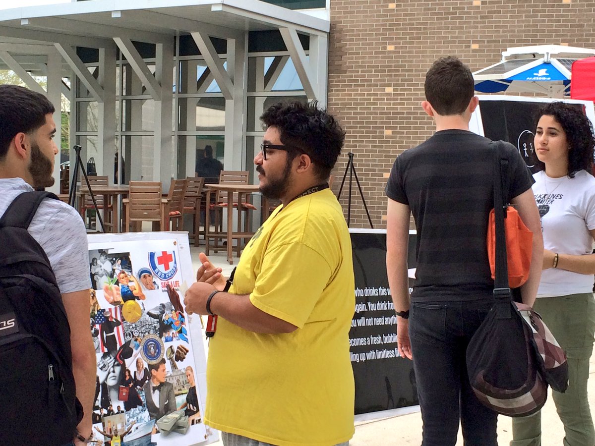 InterVarsityHCC's tweet photo. Another outreach day on campus. #WhatAreYouThirstyFor #IVHCC https://t.co/V8Q8mch6rg