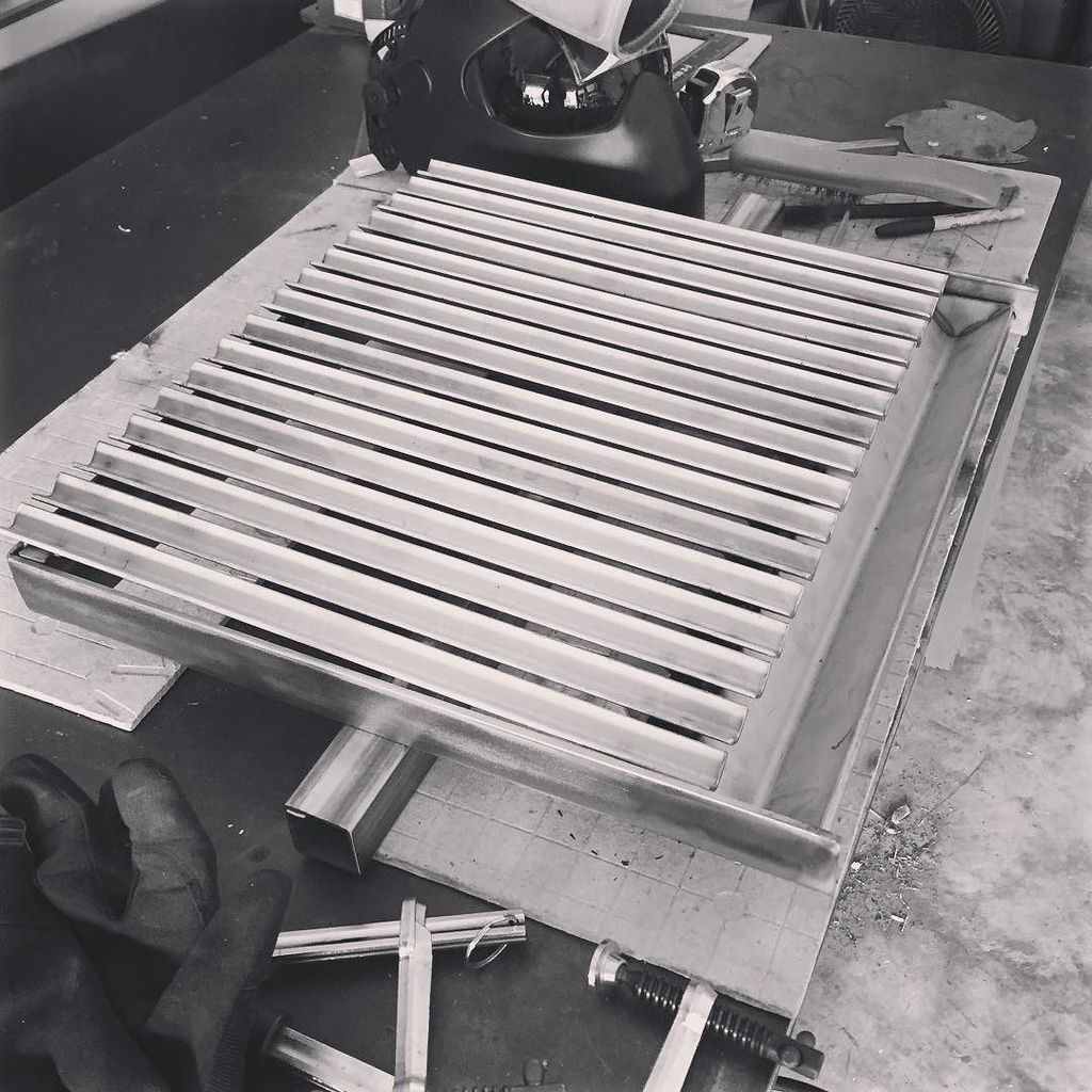 UrbanAsado's tweet photo. Coming together 
#asadolife #urbanasado #experiencegrilling https://t.co/Pm0LVPUszV https://t.co/LdFVZWf3Ev