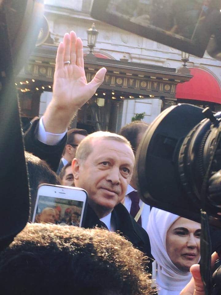 ahmed1346789's tweet photo. من واشنطن...
#GreatTurkey
#GreatLeaderErdogan 
#WeLoveErdogan
#TwitterCensoredErdogan https://t.co/0ftWvviX3C