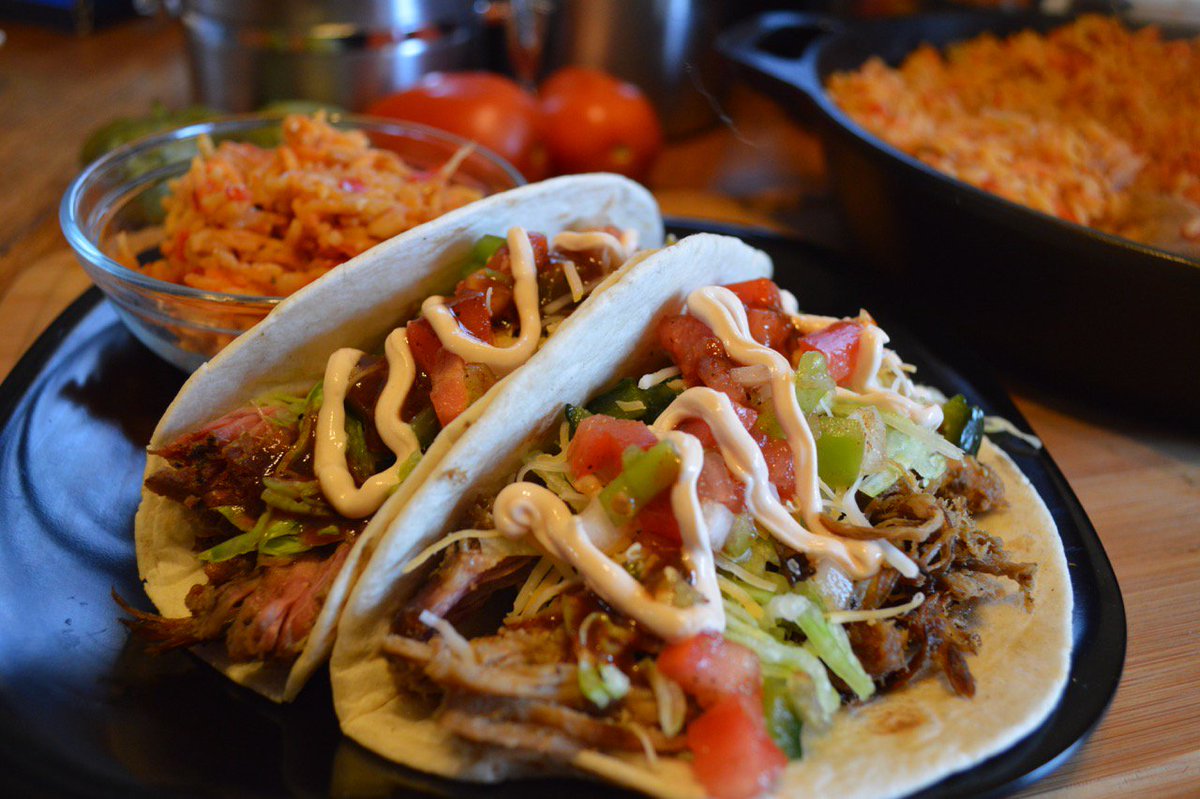 FiredUpFood's tweet photo. Can't deny a taco craving. Ever tried pulled pork tacos? https://t.co/S3qdfIL8Tk https://t.co/TmtruI27l6