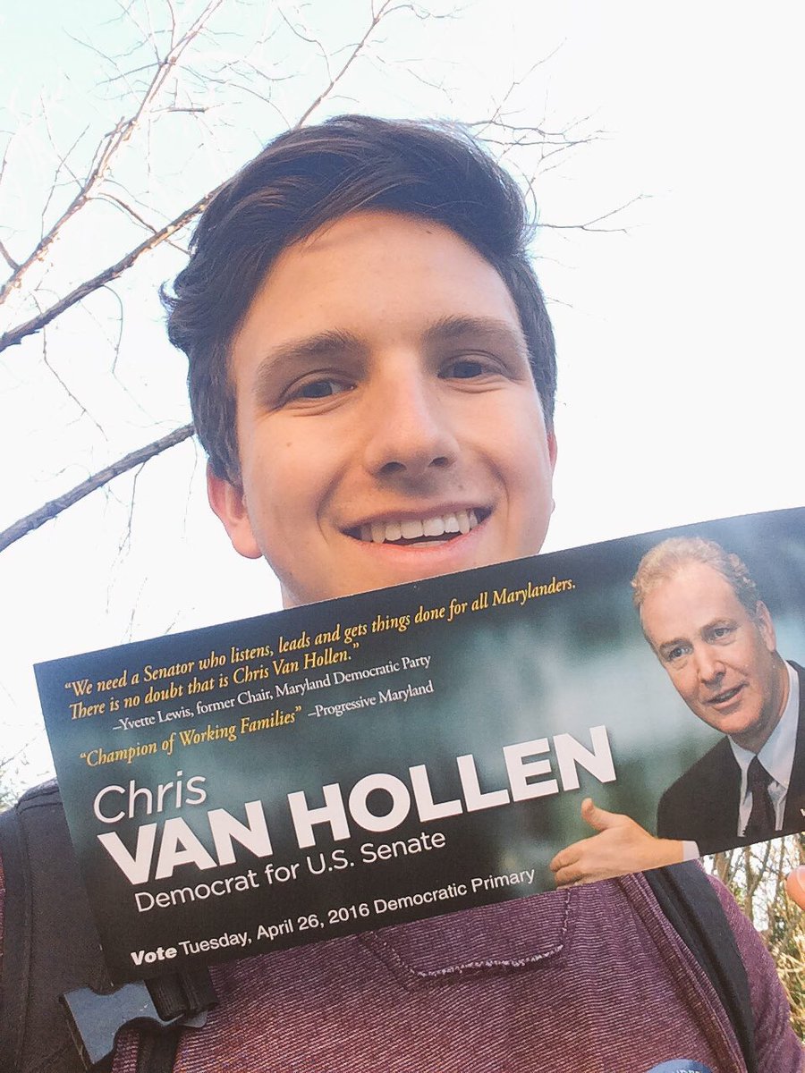rita_mae_kelly's tweet photo. Now you see him...now you don't!! #InternNick knocking doors in #MontgomeryCounty at lightning speed! @teamvanhollen https://t.co/zblpsCKysR