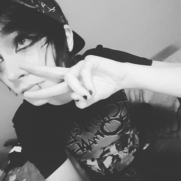 ✌️
