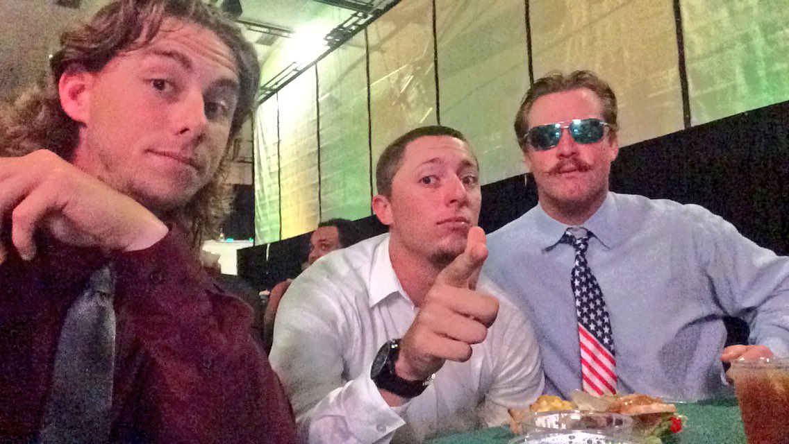 zachwhitaker2's tweet image. Sunny in here 😎 #LeoGoldies #stachegamestrong