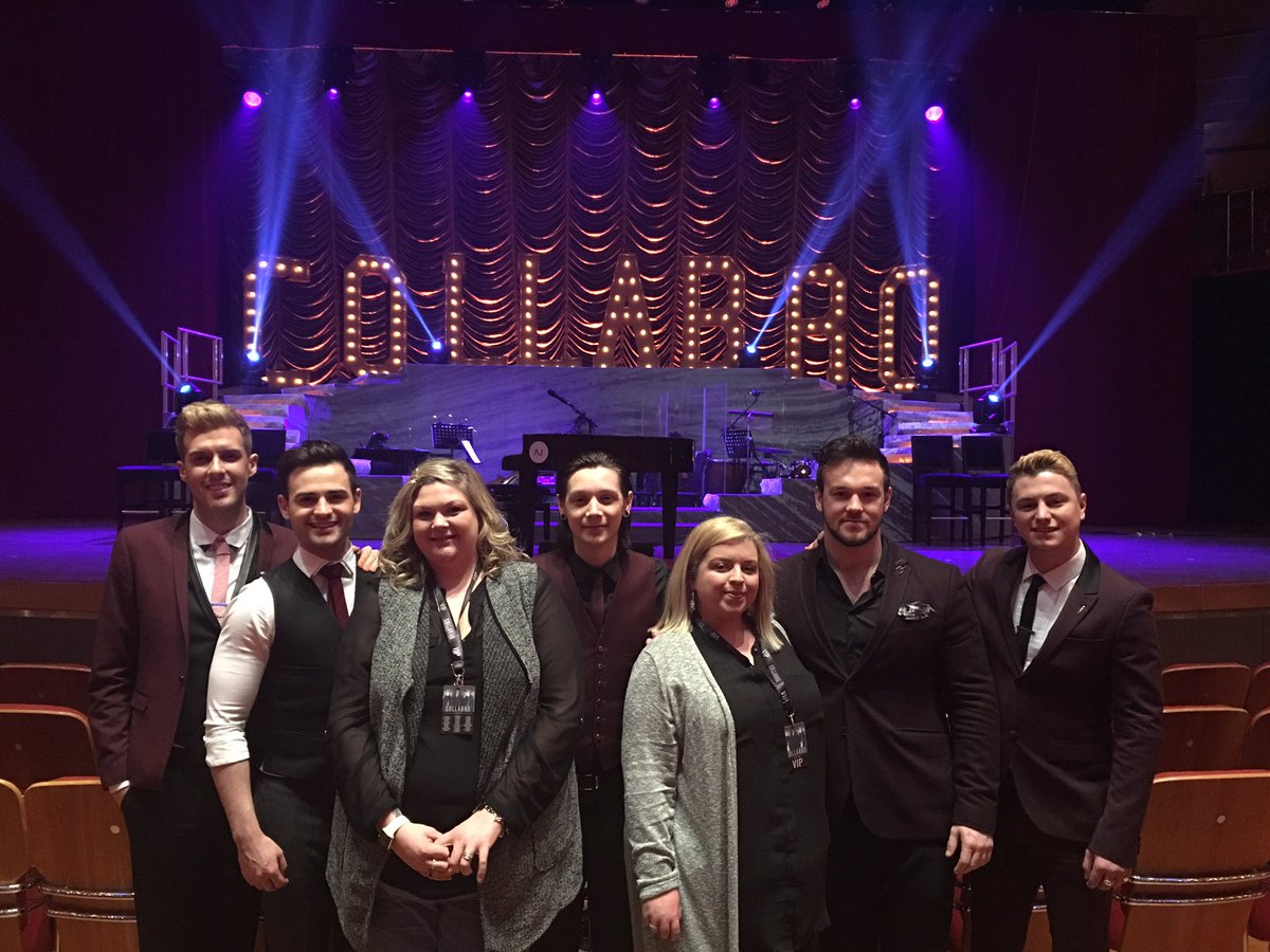 EmmLilly91's tweet photo. Meeting @Collabro tonight was amazing! Breathtaking performances from start to finish!!! Thank you ❤️❤️❤️ https://t.co/bQ3C8bH3Ie