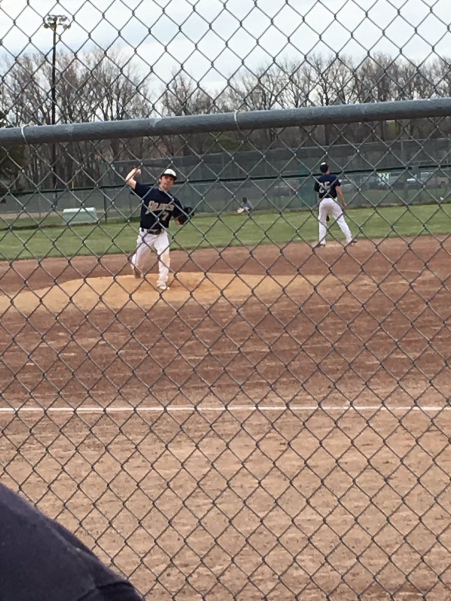 CoachSissonCG's tweet photo. Great night to catch some @CGroveBraves baseball! #traditionnevergraduates #joebuch https://t.co/AmYVbYwbyk