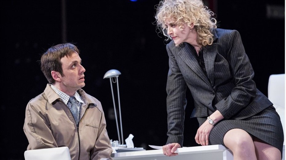 Últims dies per veure #ElRecanvi de #RogerPeña al Teatre Borràs. Aneu-hi! bit.ly/1WV3Kia <a href="/EntresolProdu/">EntresolProduccions</a>