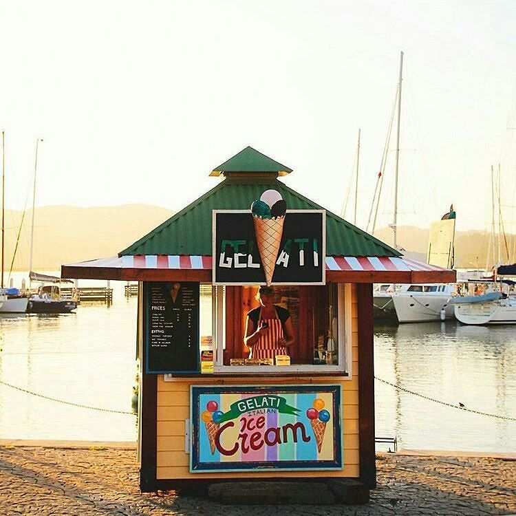LoveThisPlaceF's tweet photo. @Regrann from @wynand_beukes - 🍦 #knynsa #knysnawaterfront #waterfron #iloveknysna #icecream #icecreamstand #italia… https://t.co/bI8eF3Git6