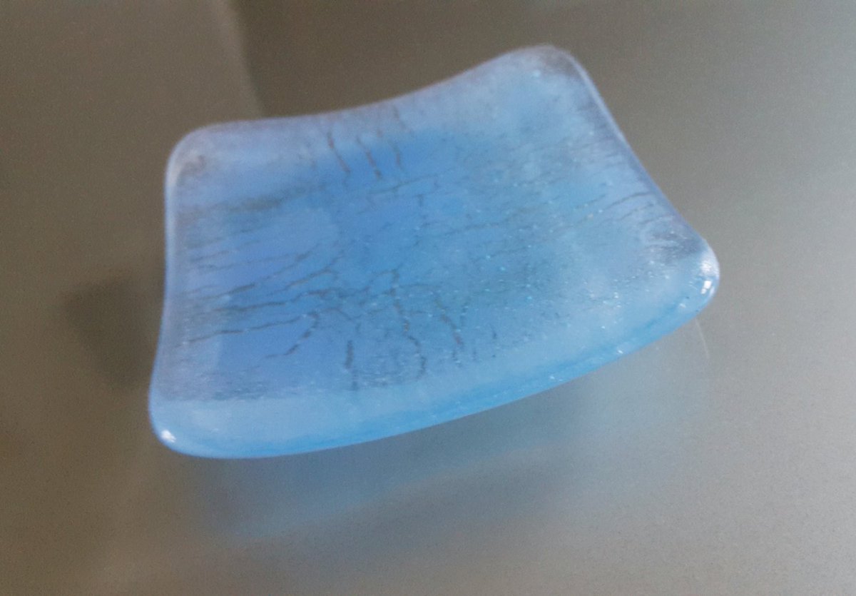 Funkifusion's tweet photo. Baby Blue Trinket Tray, Blue Glass Dish, Fused Glass, Gifts For Her, Housew… https://t.co/RE4p9XlQiX #Etsy #RingTray https://t.co/4dcwtBbjhx