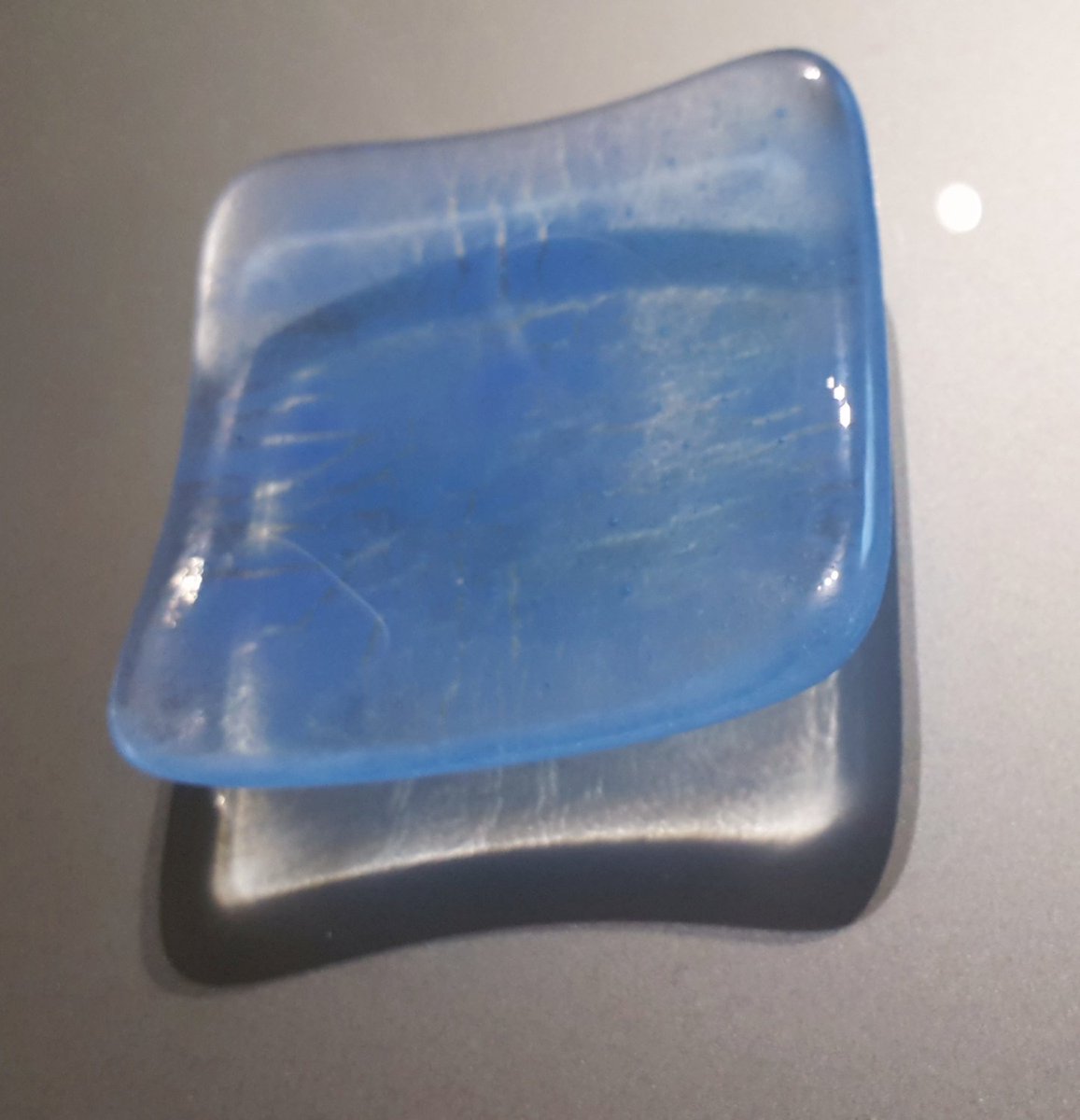 Funkifusion's tweet photo. Baby Blue Trinket Tray, Blue Glass Dish, Fused Glass, Gifts For Her, Housew… https://t.co/RE4p9XlQiX #Etsy #RingTray https://t.co/4dcwtBbjhx
