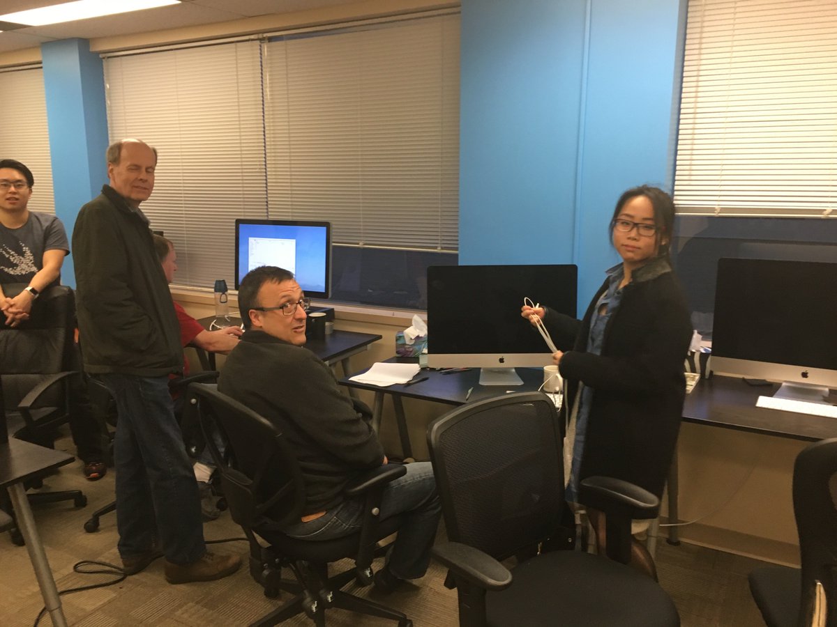 vanidevs's tweet photo. Thank you Andrei for having us @dynamicleap for our #code911 #meetup https://t.co/aepXYXD6Qm