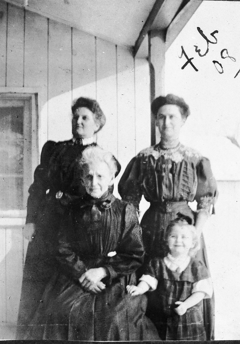 BlackCreekNews's tweet photo. Meet the Dalziel's #BCPV's original #pioneer museum was located in their barn on our North Property. #peopleMW https://t.co/p0zzPzx8sZ