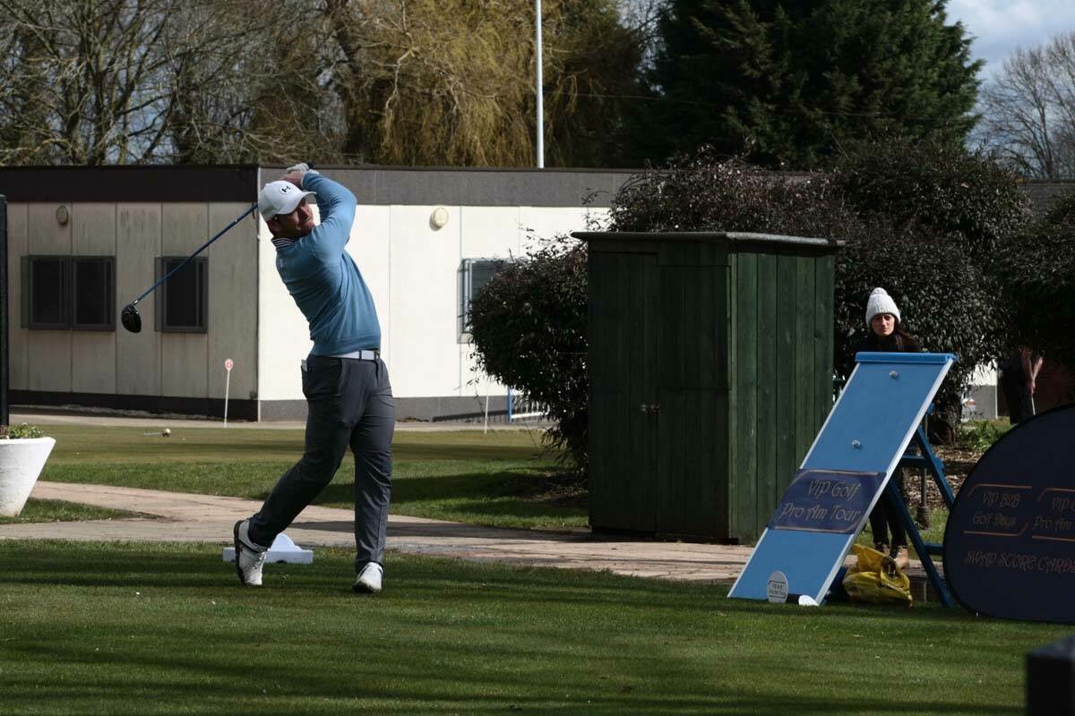 TeamScourfield's tweet photo. First tee shot yesterday's Pro Am.... #TeamScourfield #FairwayFinder #Titleist #Dionach #Golf https://t.co/FpDhuXNhng