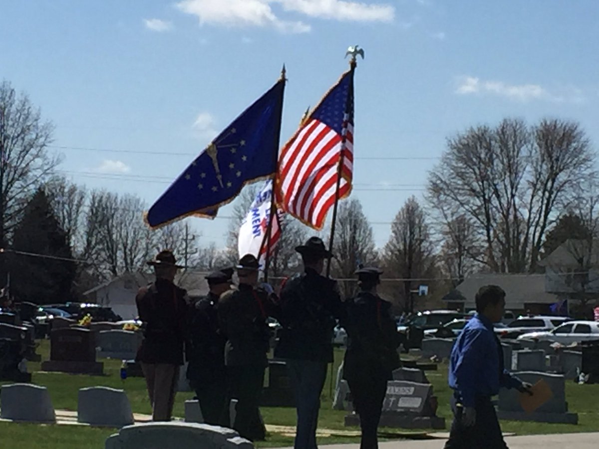 JennieWTHR's tweet photo. Flag Team preparing for the arrival of hundreds of cars in the procession for Deputy Koontz at Albright Cemetery. https://t.co/sDbRrlKVLs