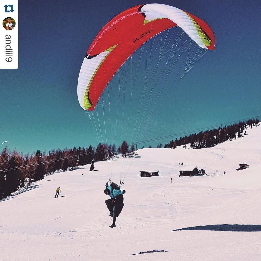 parashop_es's tweet photo. #Repost @andiii9
#paragliding #ready #for #takeoff
#niviuk #ikuma #advance #lightness2
#winterfly #spring #is #c… https://t.co/o2WgrletqD