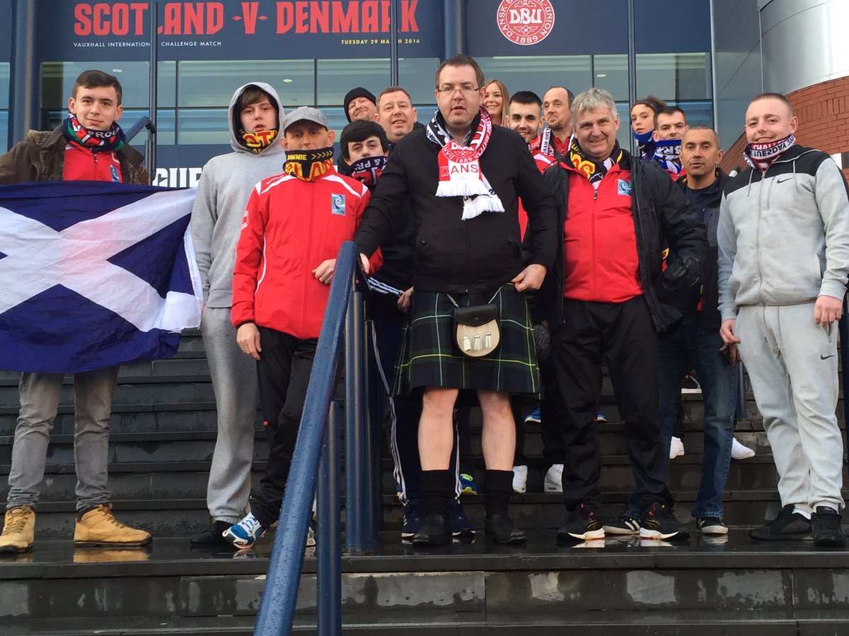 FITba4u's tweet photo. @ScottishFA @North_Ayrshire @FITba4u enjoying Scotland play @Hampdenpark #Glasgow #Comonscotland https://t.co/0eyk8nNNeS