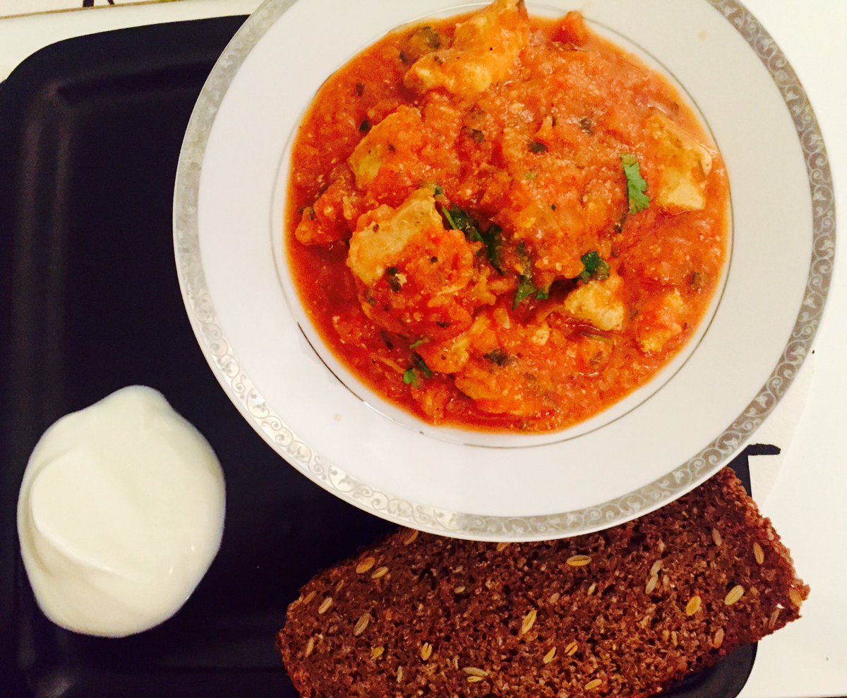 _Carmen_Fitness's tweet photo. Nothing better than home cooked food on a drizzly, London evening #Healthy #HealthyDinner #Tuesday #ProteinKick https://t.co/Wi1petzQrM