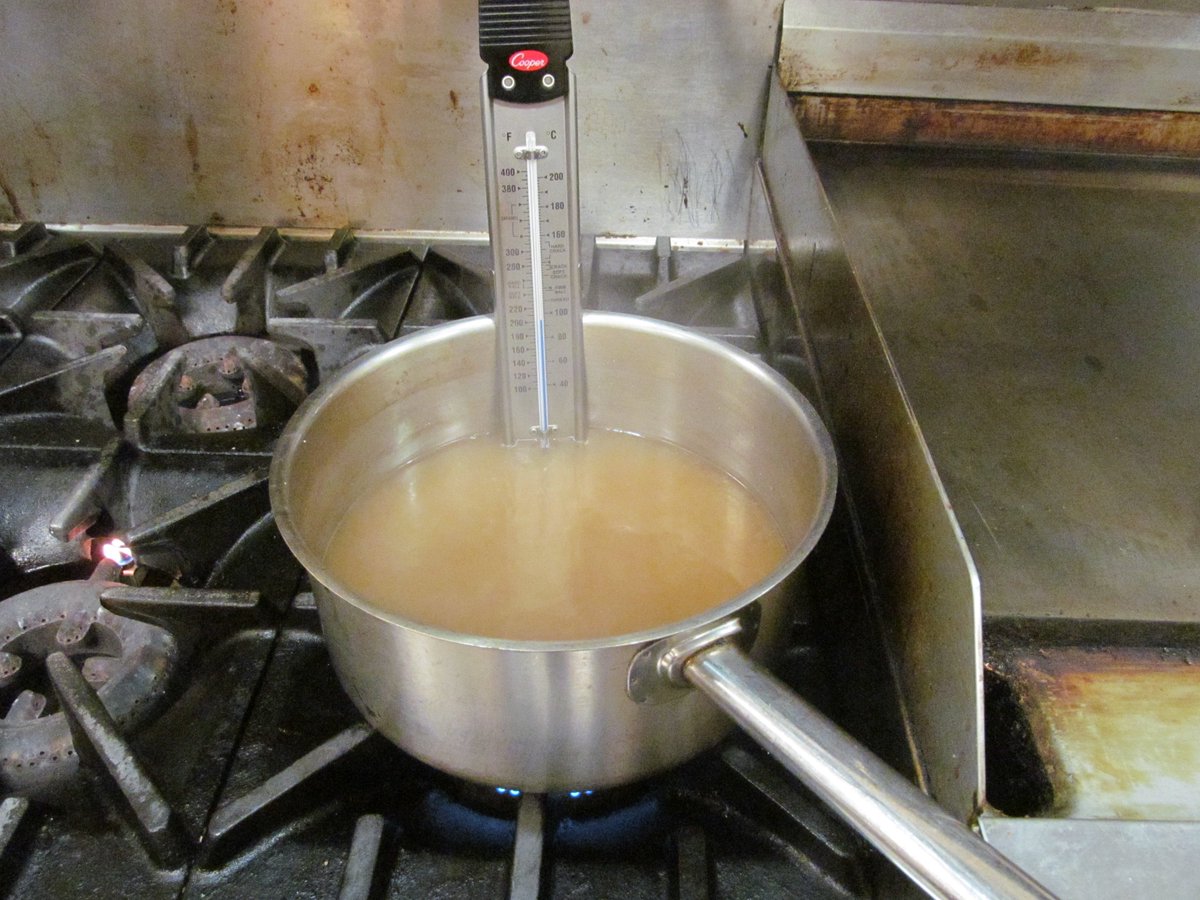 mspahr's tweet photo. @Wizards_DnD @ChrisPerkinsDnD @AnnaProsser @HollyConrad @NateWantsToBtl @ProJared Making maple syrup right now! https://t.co/X9sHgZxk1O