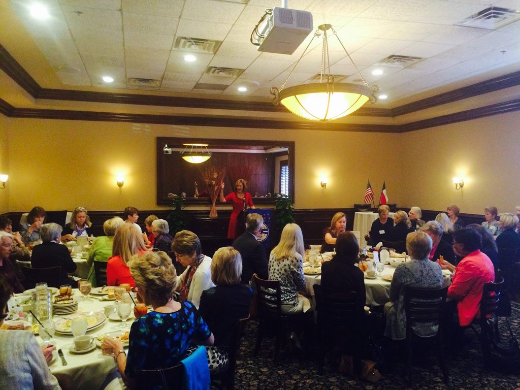 DevonAndersonDA's tweet photo. Great time with Magic Circle Republican Women yesterday. https://t.co/gunzJ1PByd