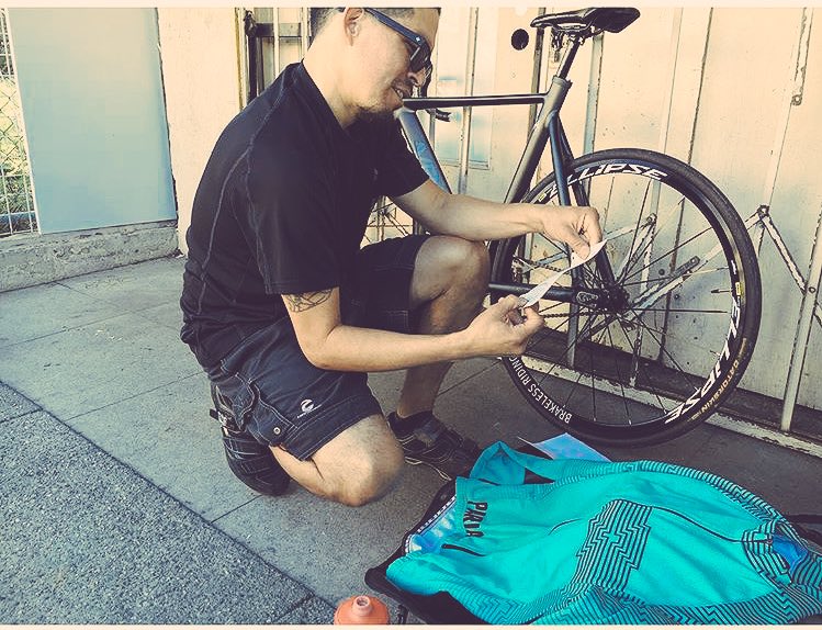 BRK_LosAngeles's tweet photo. Race ready #BRKLA #Aventon #pariacc #fixedgear #Alleycat #Fixie #brakeless #la #losangeles #fixiefoo #trackbike https://t.co/EokP4IcrK3