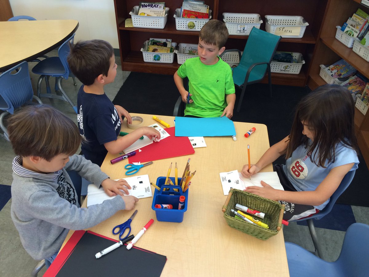 regnerclass's tweet photo. Puppet making is character creation. Whose story are you going to make? #PLlasd #lasdk8 https://t.co/xeUYGP3aWe